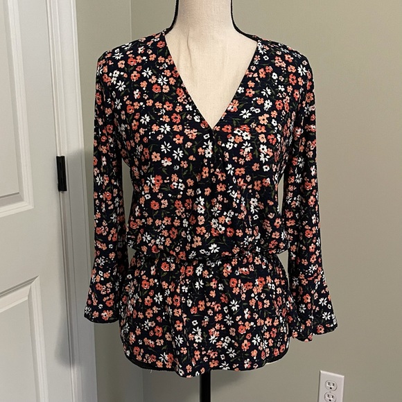 🍂 Michael Kors Wrap Peplum Knit Top - Picture 4 of 12